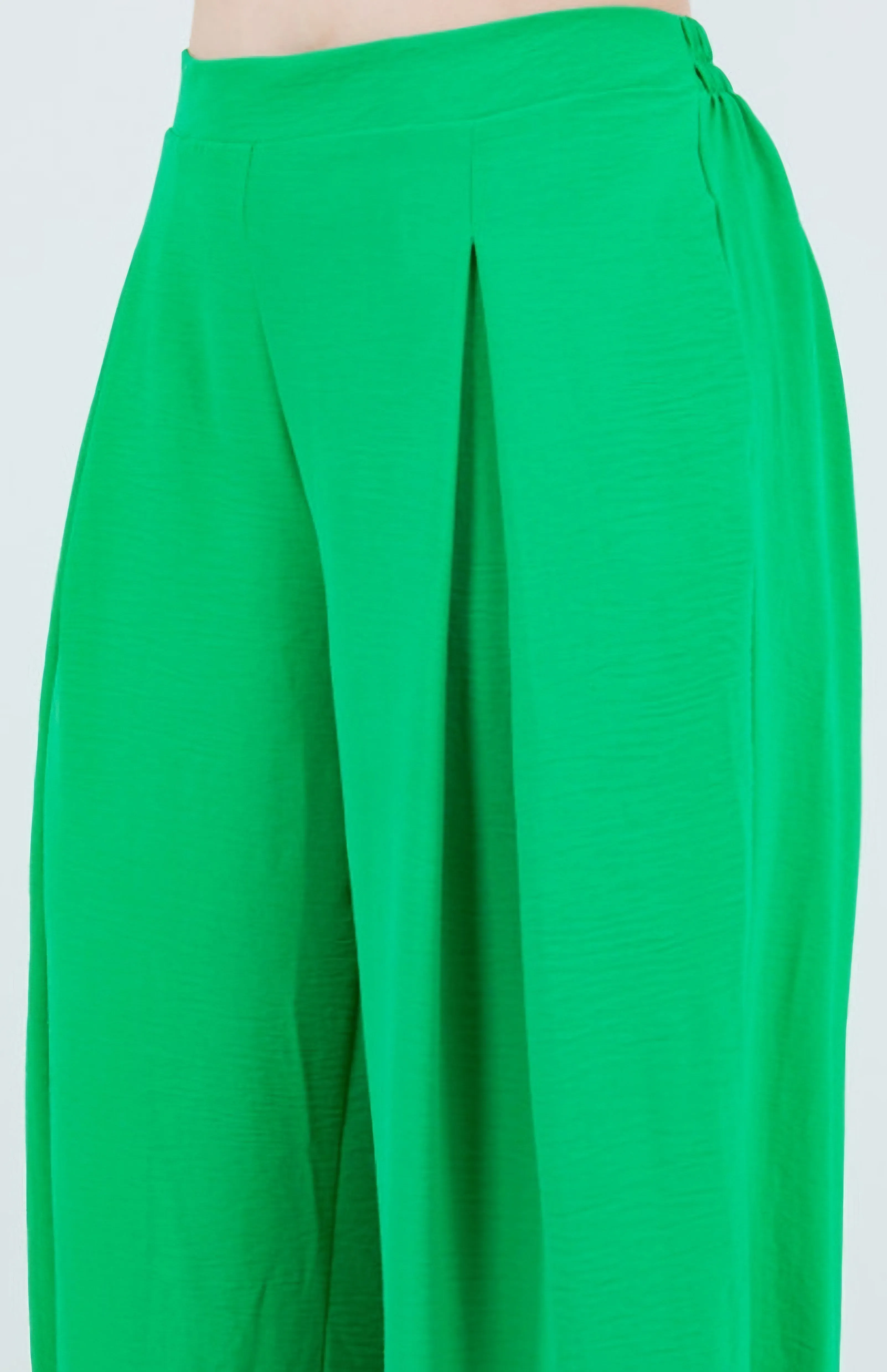 Airflow Pleated Pants