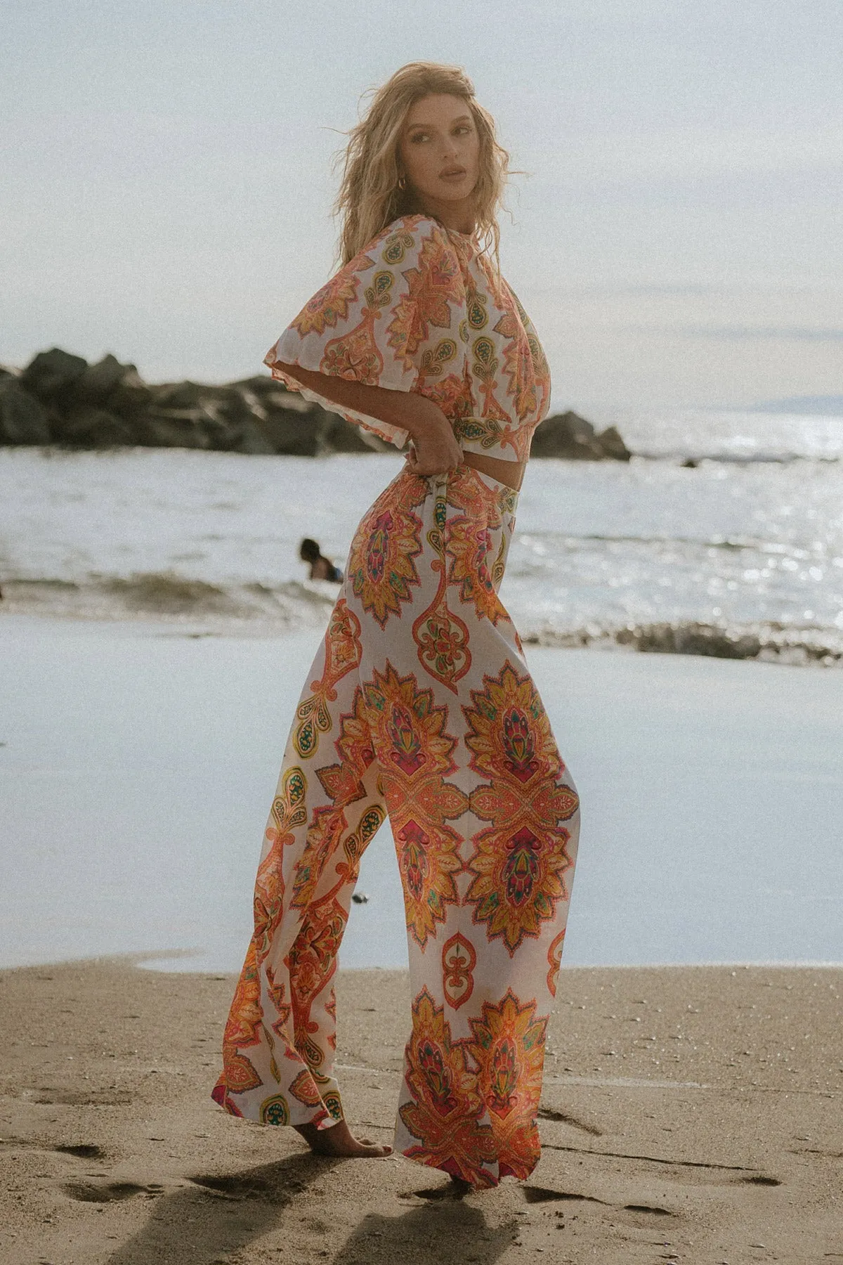HAPPY EVER AFTER WOVEN PANTS