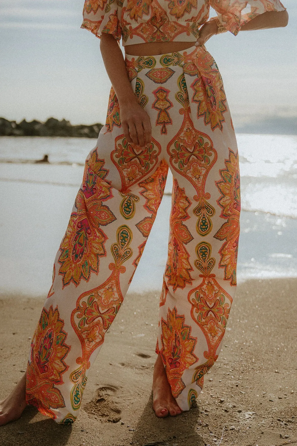 HAPPY EVER AFTER WOVEN PANTS