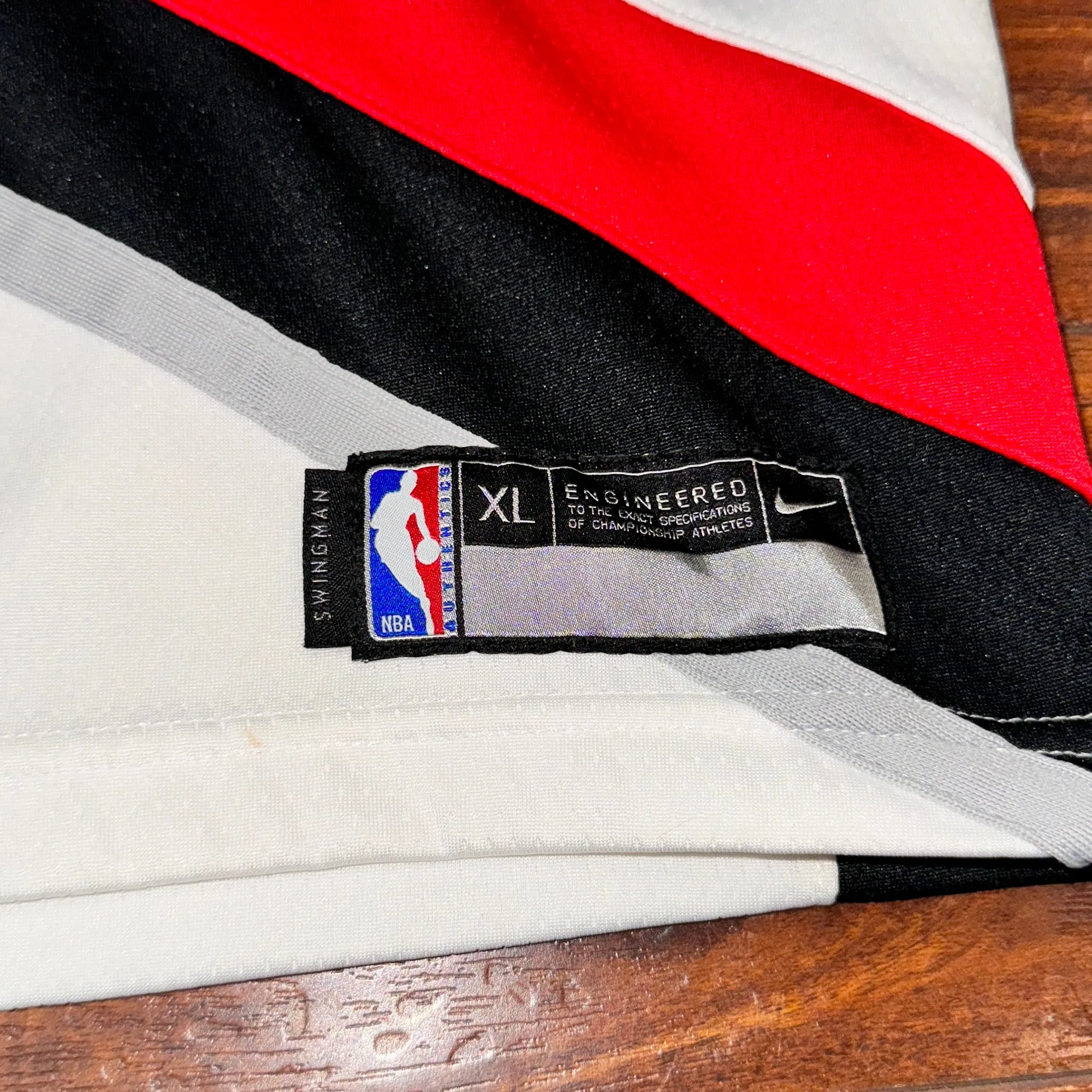 Nike Portland Trail Blazers CJ McCollum Jersey Sz YXL