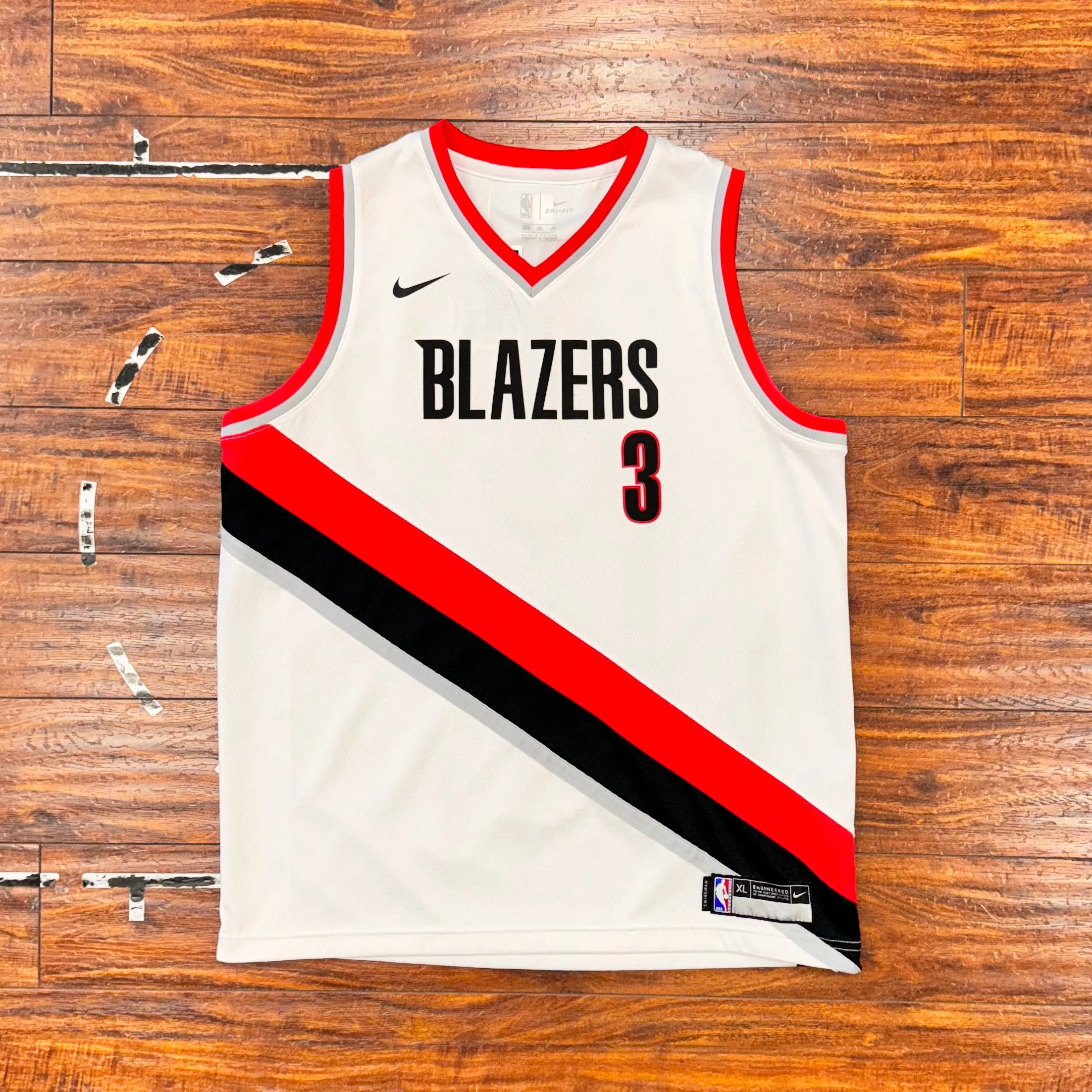 Nike Portland Trail Blazers CJ McCollum Jersey Sz YXL