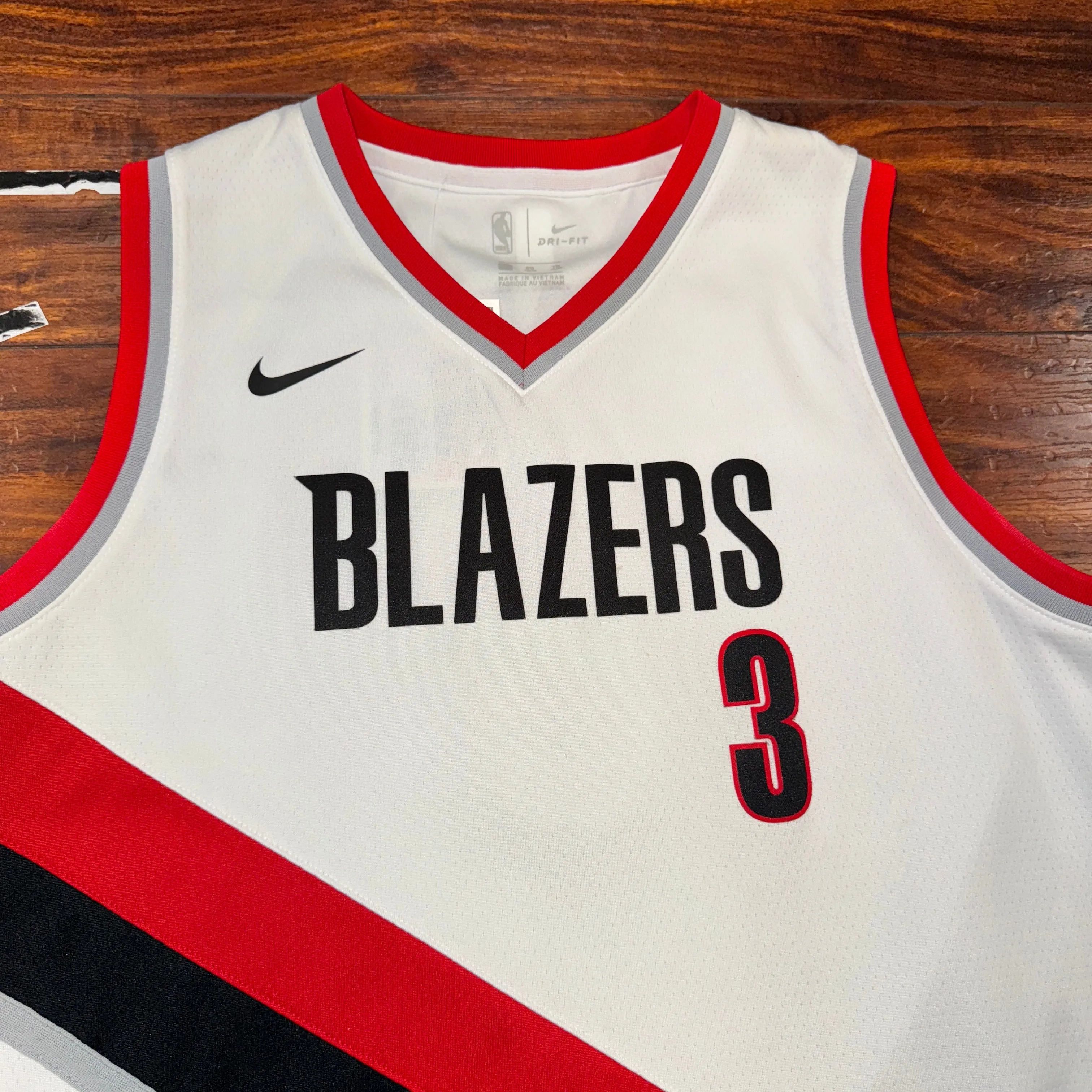 Nike Portland Trail Blazers CJ McCollum Jersey Sz YXL