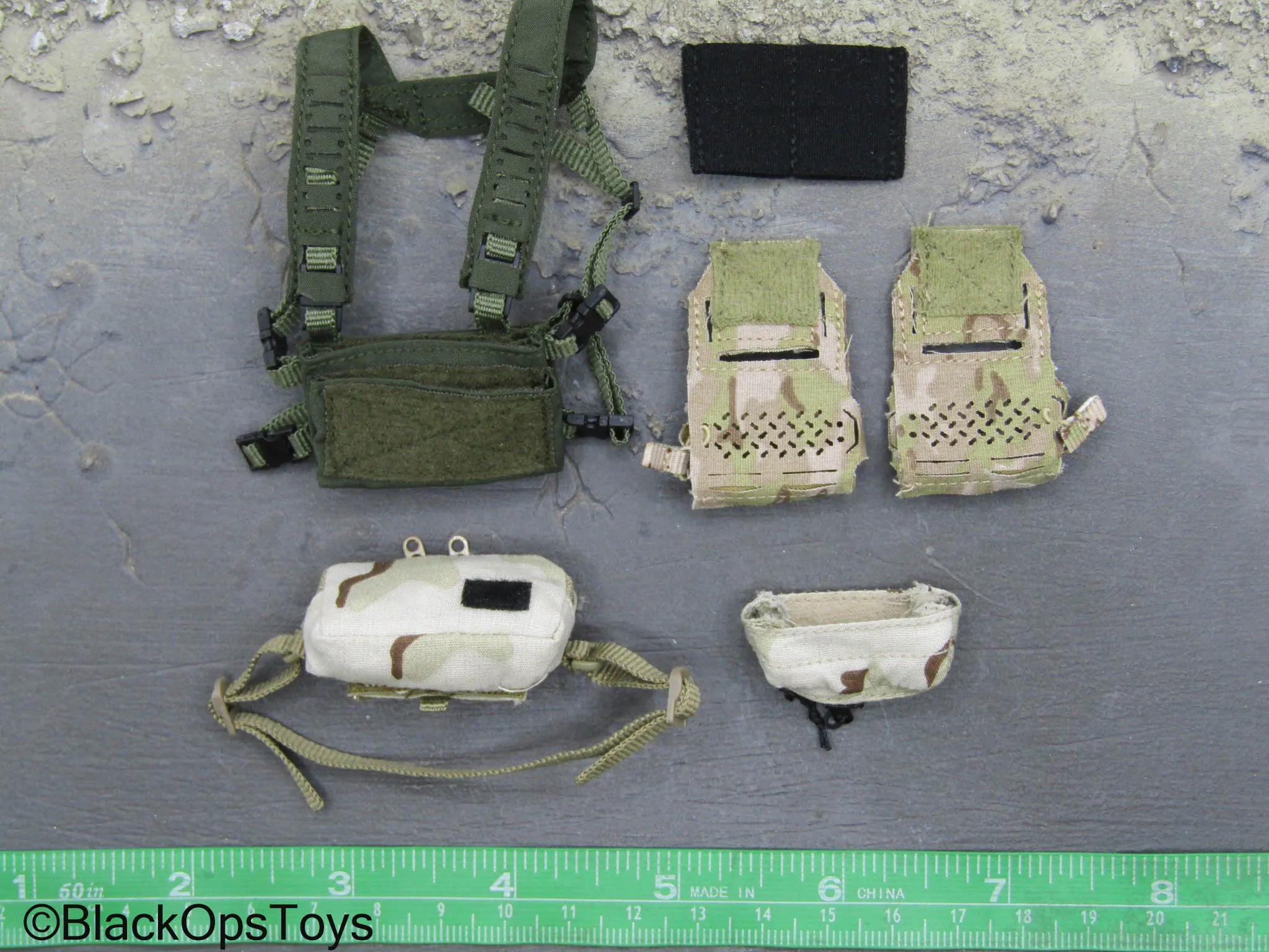 PMC Field RECCE - Green Chest Rig w/3C Desert Pouches