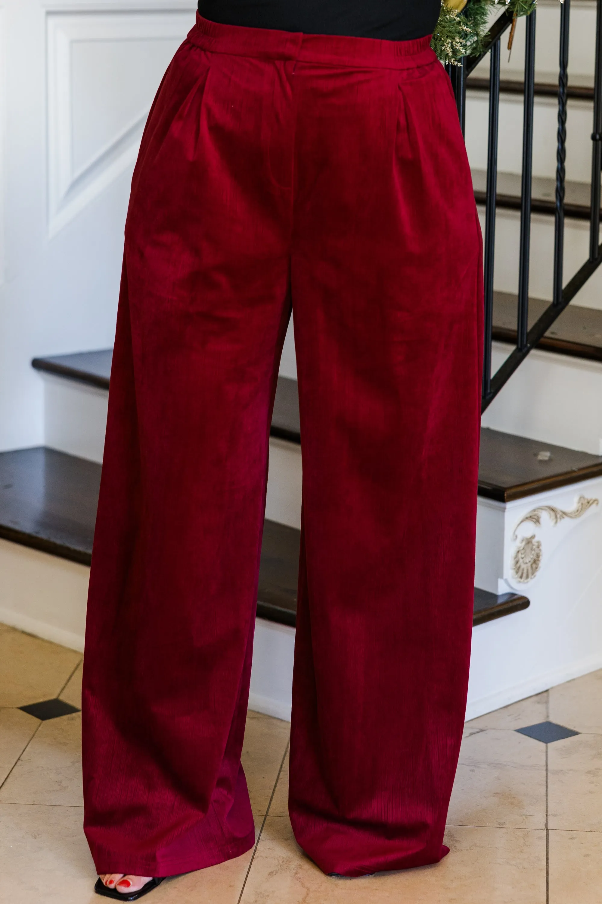 Under the Mistle-Glow Pants, Red